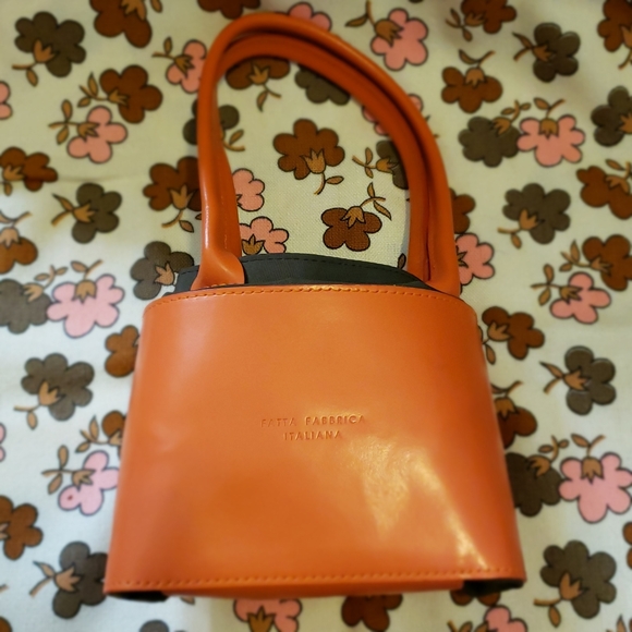 Fatta Fabbrica Italiana Foldable Olive  Handbag - Picture 2 of 10